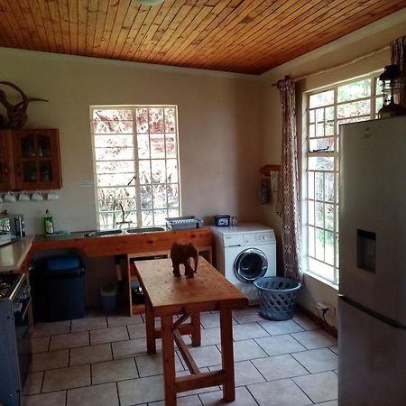 Hotel Bushwhacked Barberton Extérieur photo