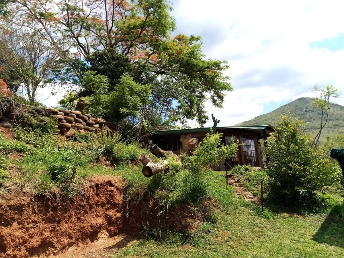 Hotel Bushwhacked Barberton Extérieur photo